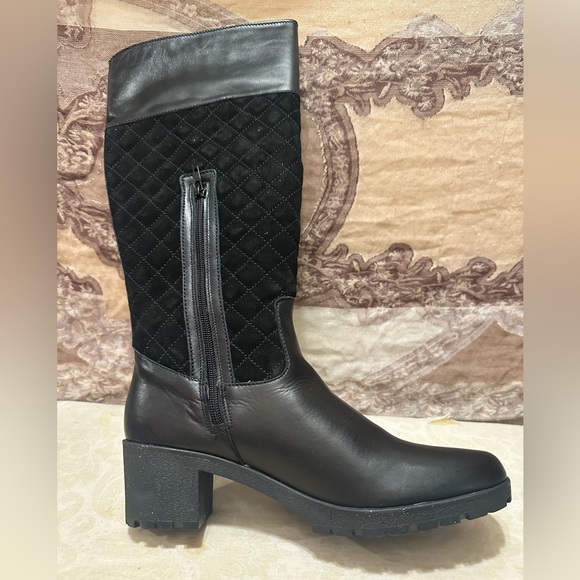 Cute black block heel boot made by the FLEXX - Picture 5 of 5